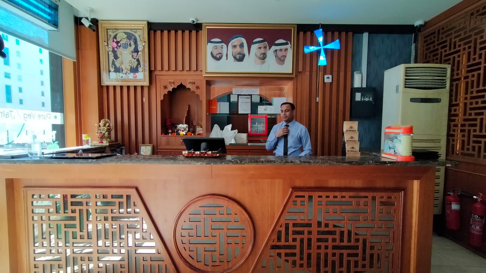 veg restaurant in bur dubai